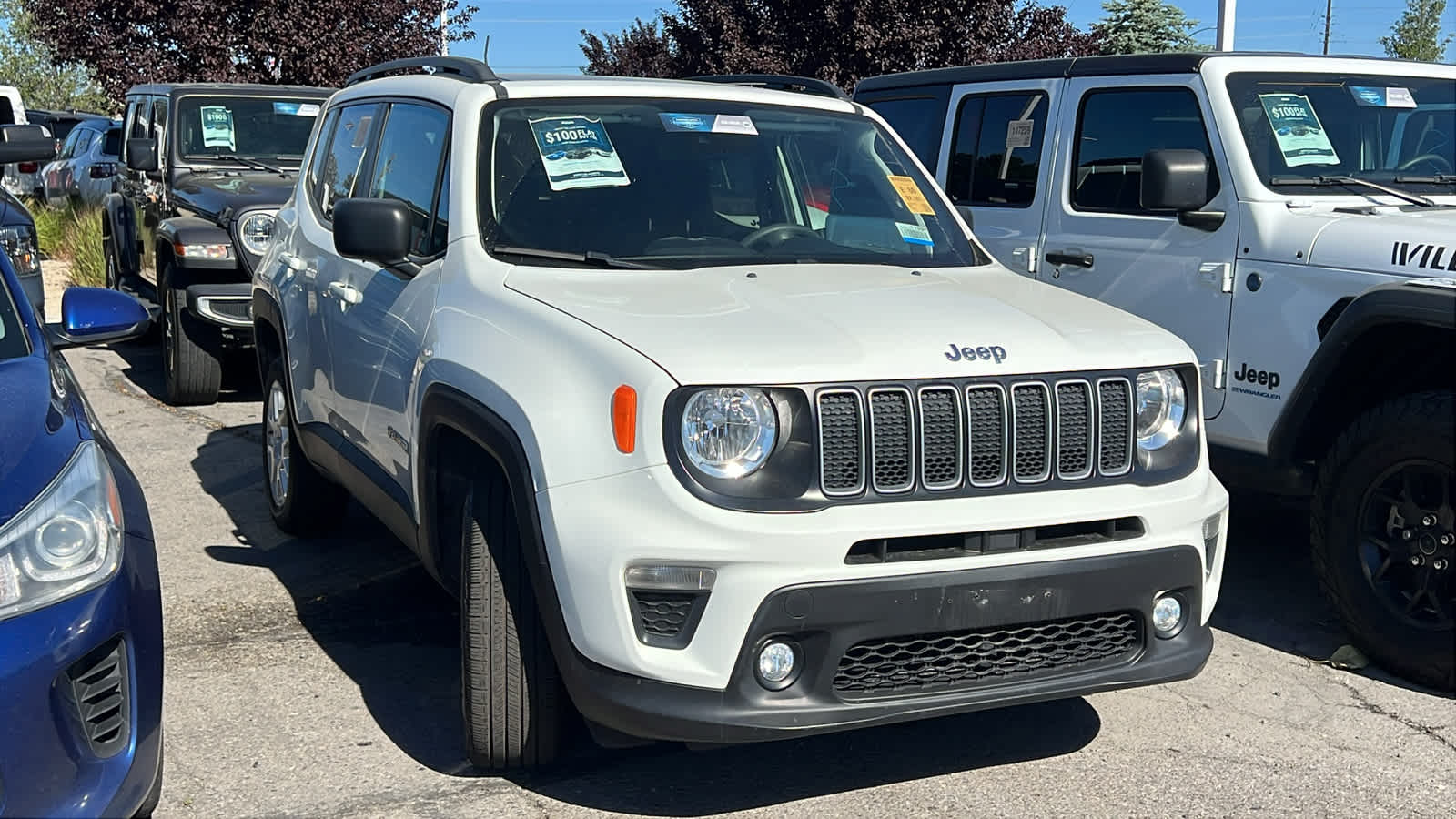 Thumbnail: 2022 Jeep Renegade - 3