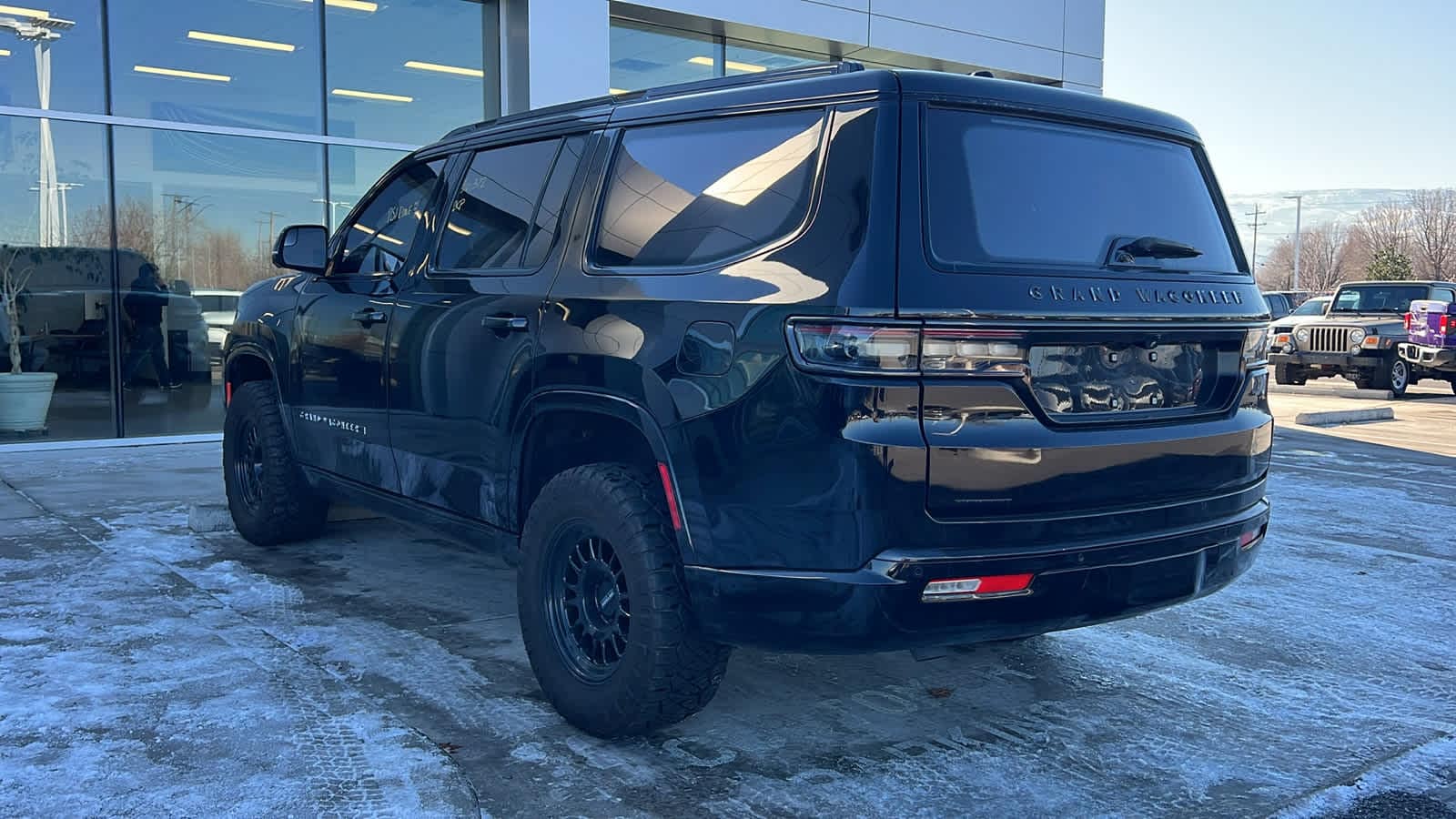 Thumbnail: 2022 Jeep Grand Wagoneer - 7