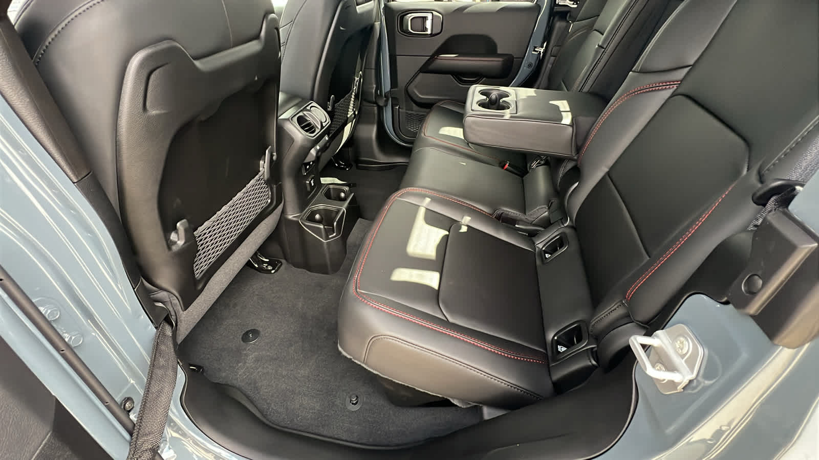 Thumbnail: 2025 Jeep Gladiator - 24