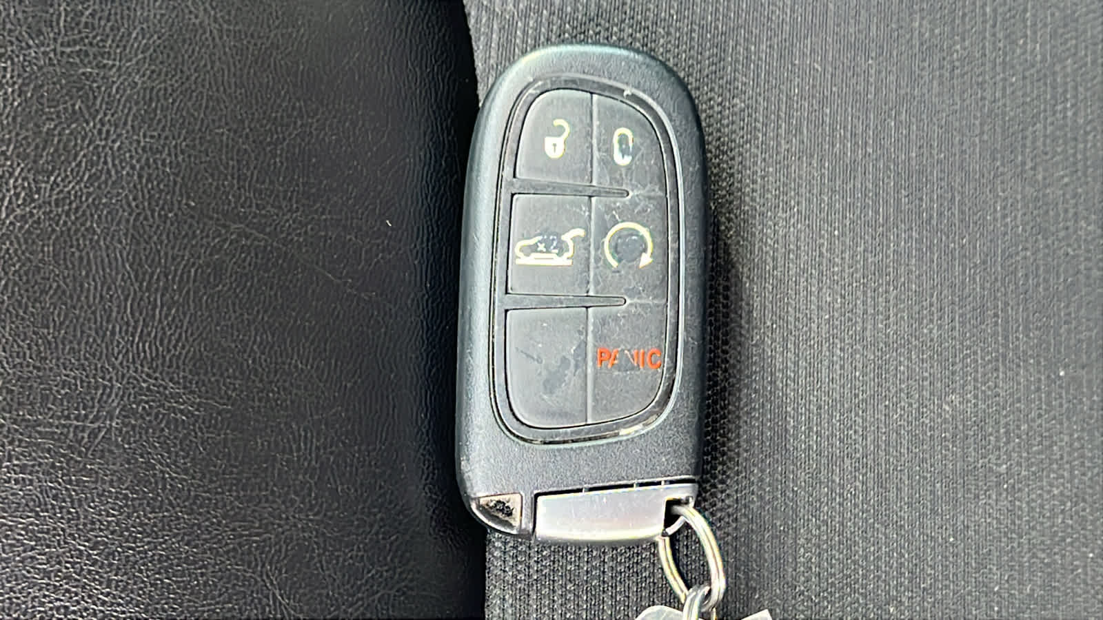 Thumbnail: 2022 Jeep Cherokee - 29