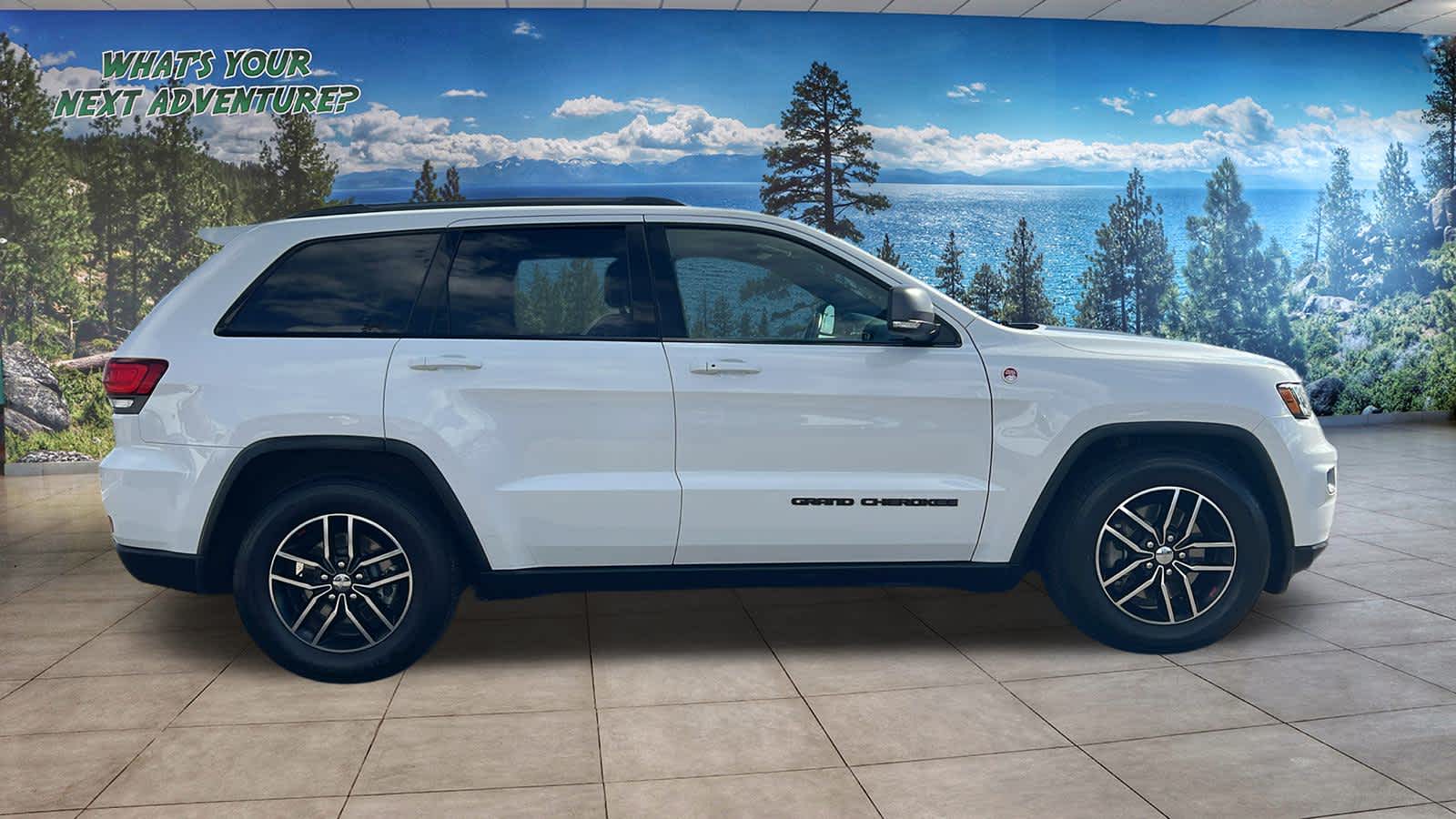 Thumbnail: 2018 Jeep Grand Cherokee - 4