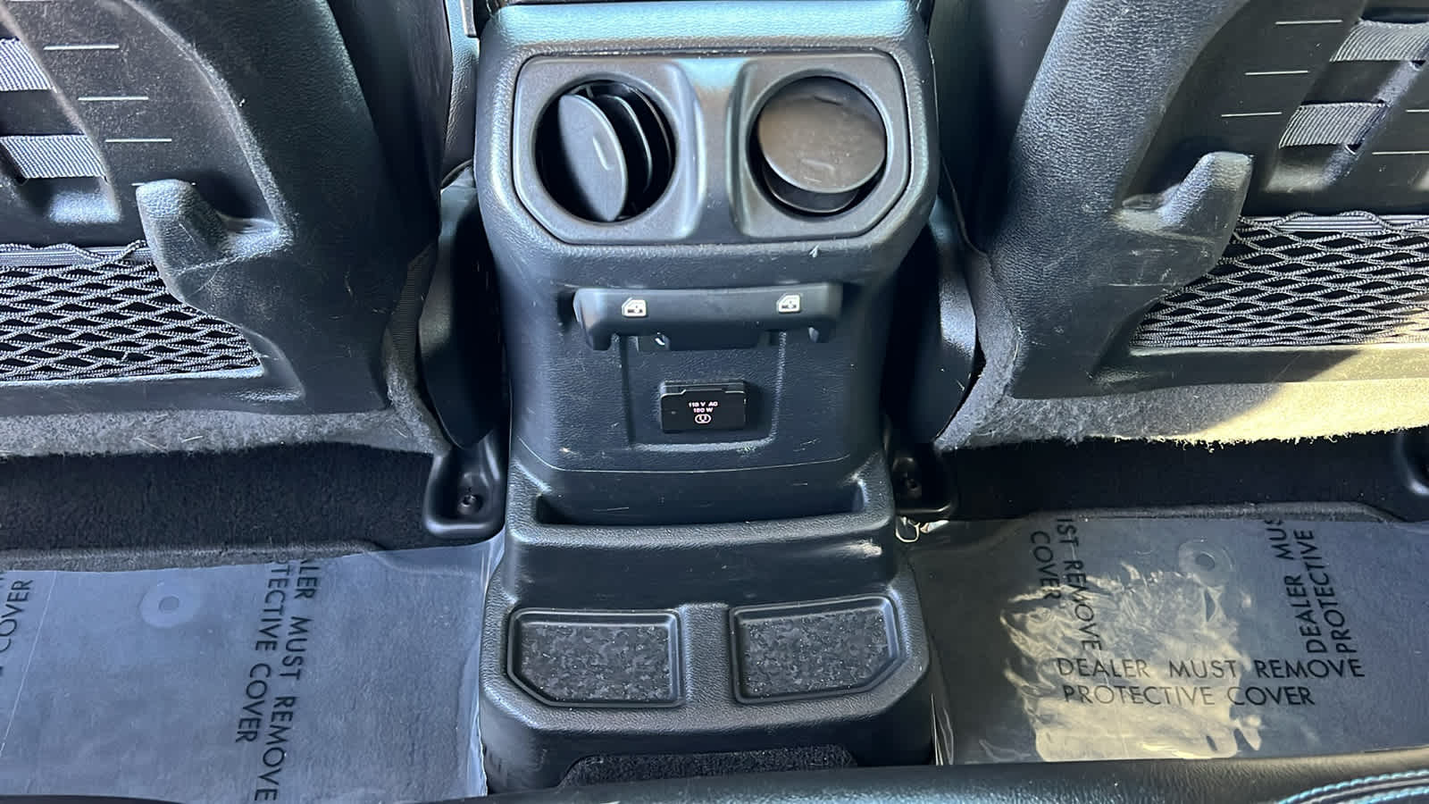 Thumbnail: 2021 Jeep Wrangler - 25