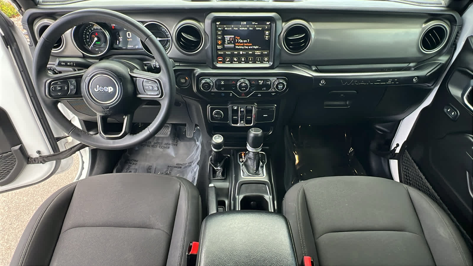 Thumbnail: 2023 Jeep Wrangler - 26