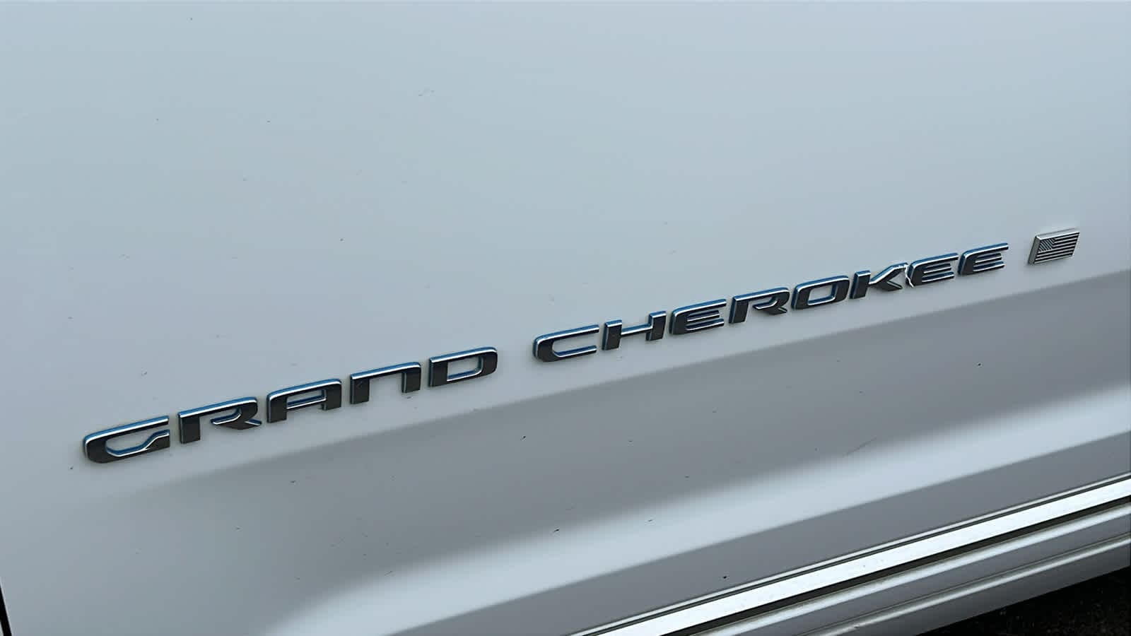 Thumbnail: 2022 Jeep Grand Cherokee - 10