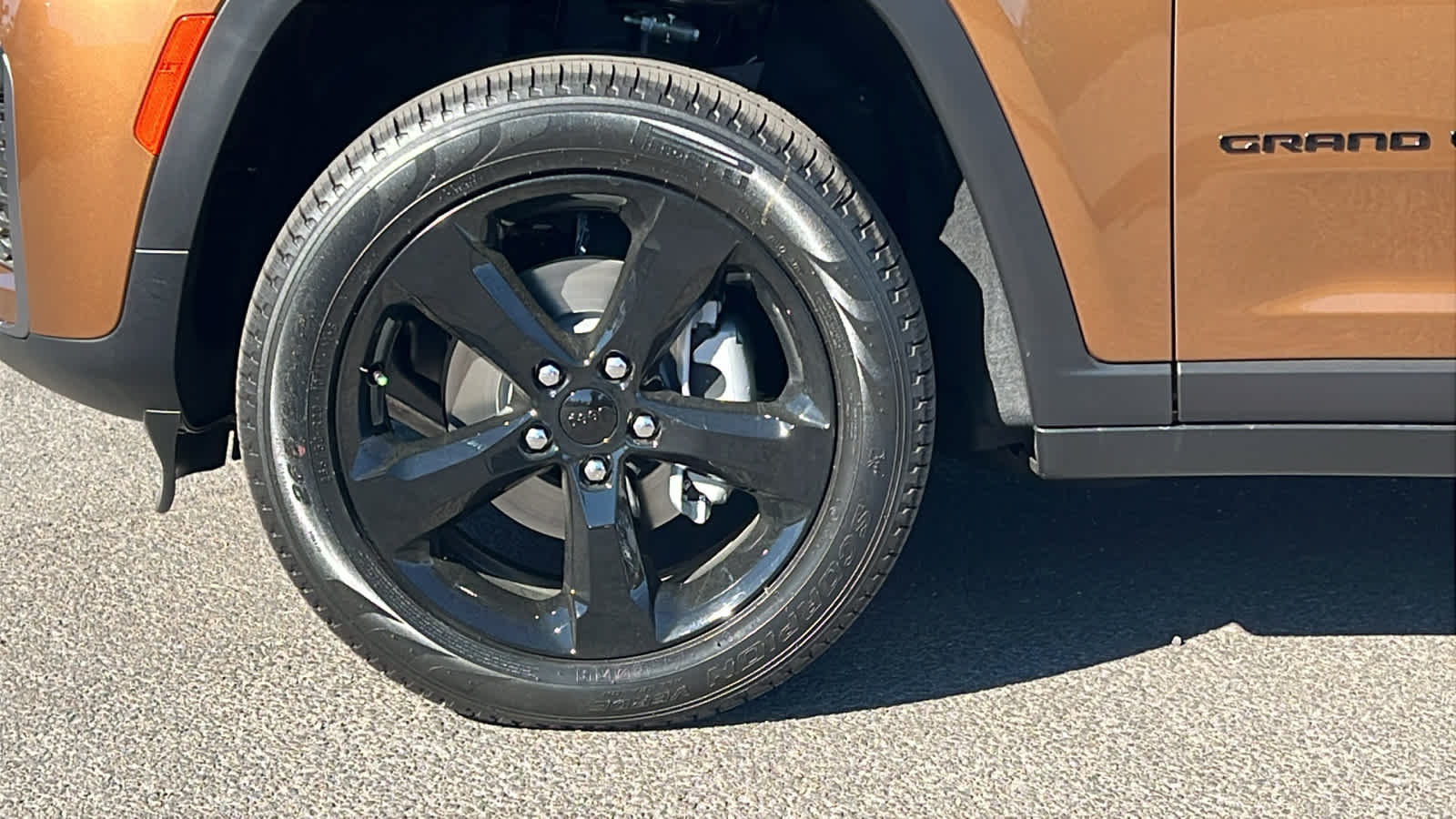 Thumbnail: 2026 Jeep Grand Cherokee - 9