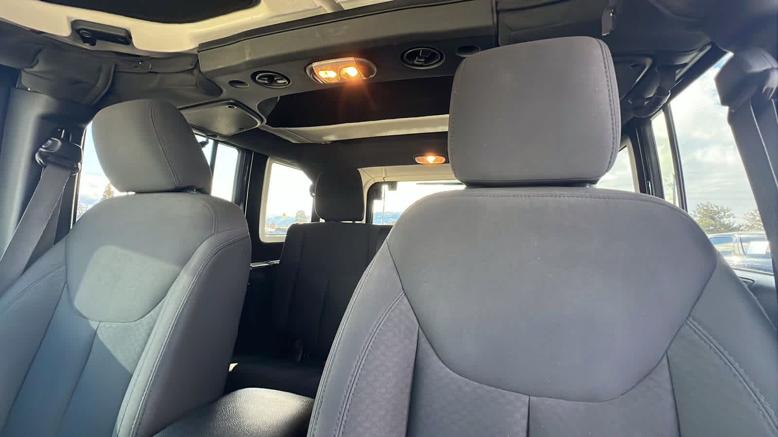 Thumbnail: 2018 Jeep Wrangler - 11