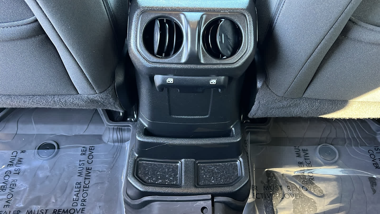 Thumbnail: 2023 Jeep Wrangler - 25