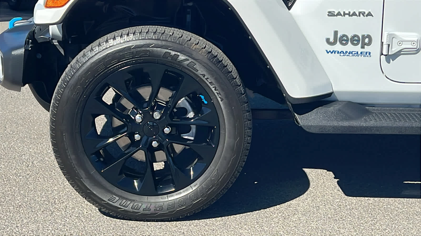 Thumbnail: 2022 Jeep Wrangler - 9