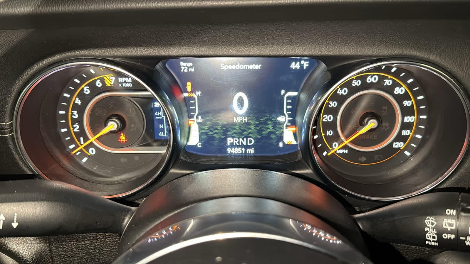 Thumbnail: 2019 Jeep Wrangler - 21