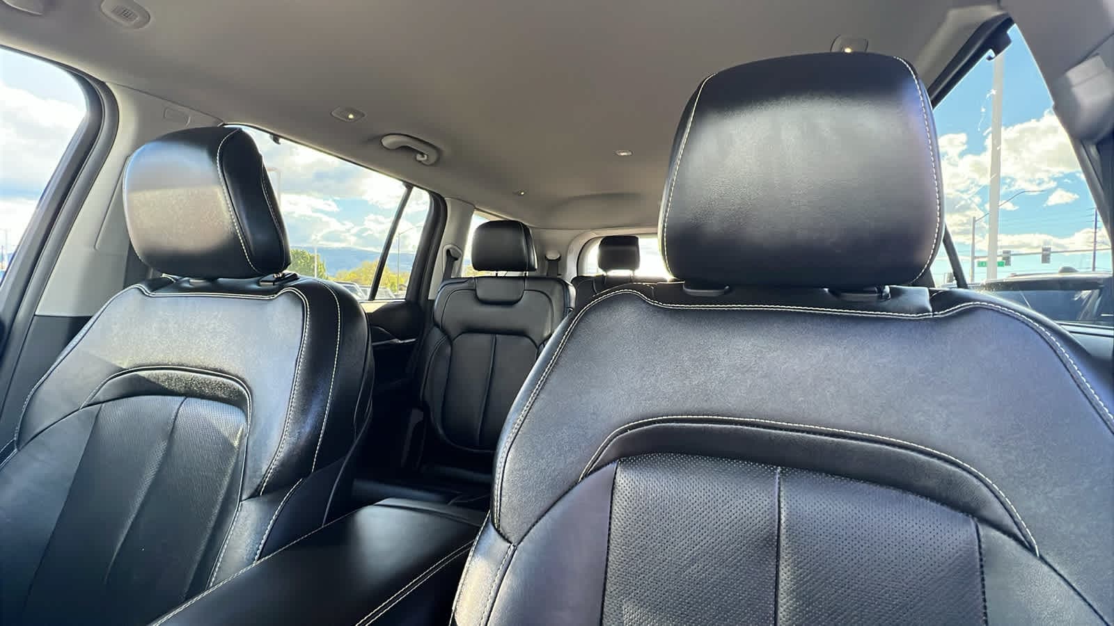 Thumbnail: 2023 Jeep Grand Cherokee - 11