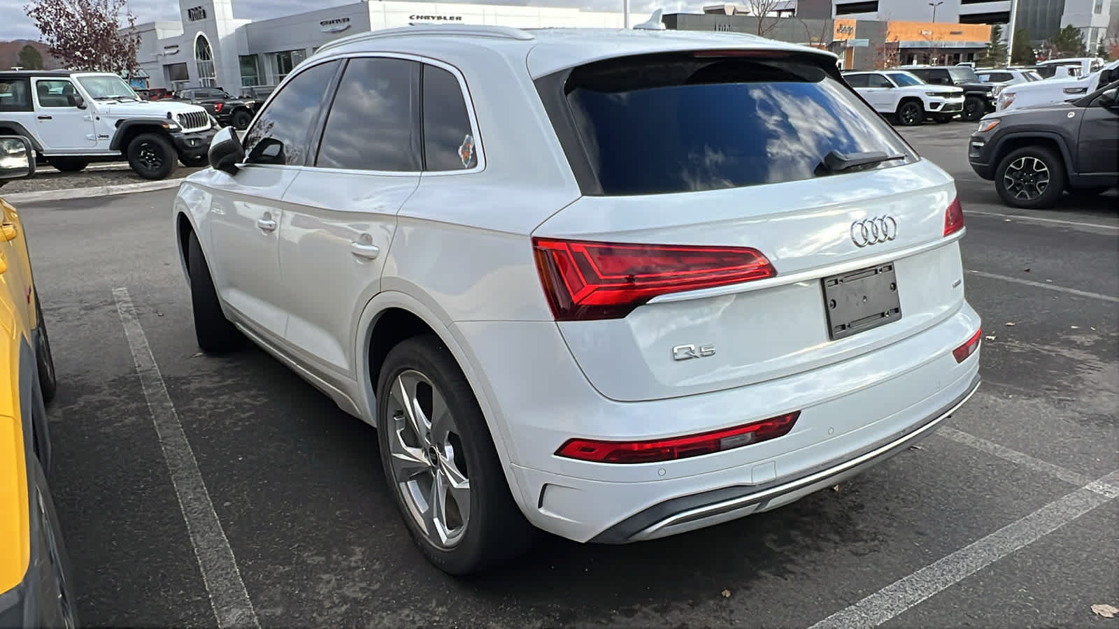 Thumbnail: 2021 Audi Q5 - 9
