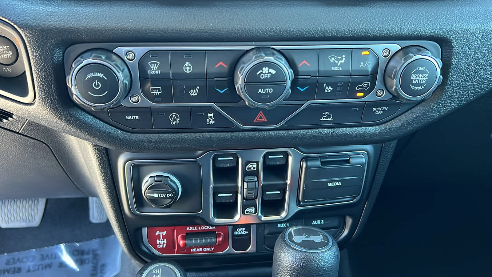 Thumbnail: 2026 Jeep Wrangler - 13