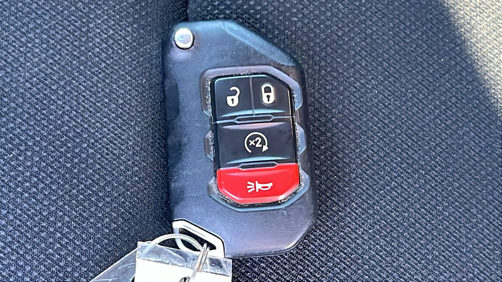 Thumbnail: 2022 Jeep Gladiator - 29