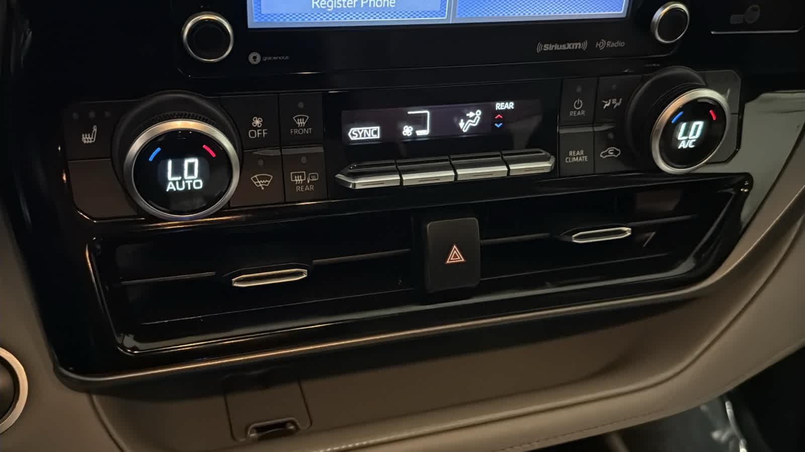 Thumbnail: 2021 Toyota Highlander - 14