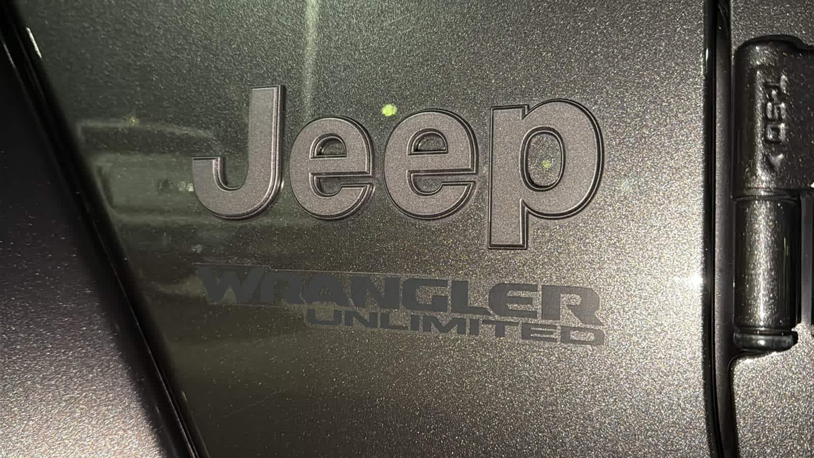 Thumbnail: 2019 Jeep Wrangler - 29