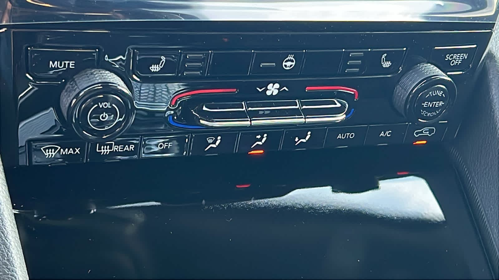 Thumbnail: 2025 Jeep Grand Cherokee - 14