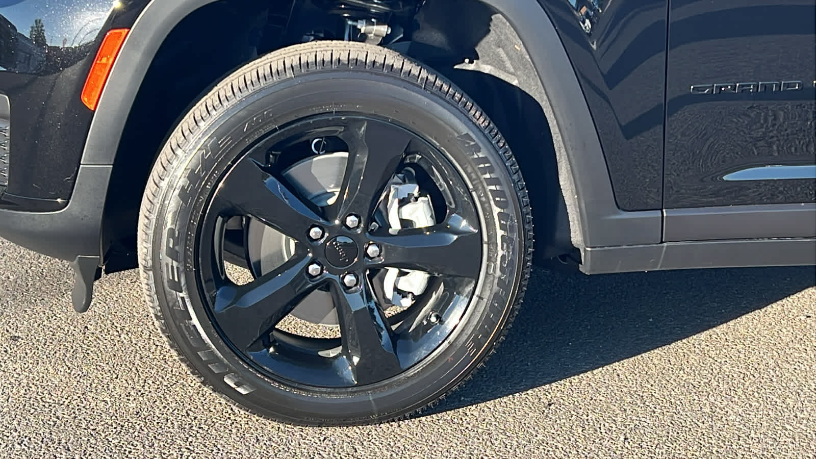 Thumbnail: 2025 Jeep Grand Cherokee L - 9