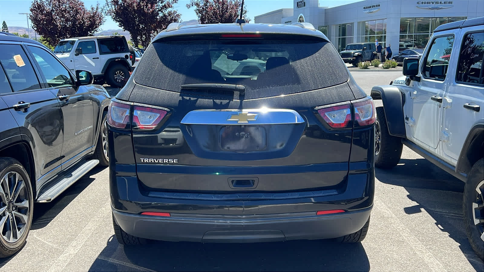 Thumbnail: 2017 Chevrolet Traverse - 7