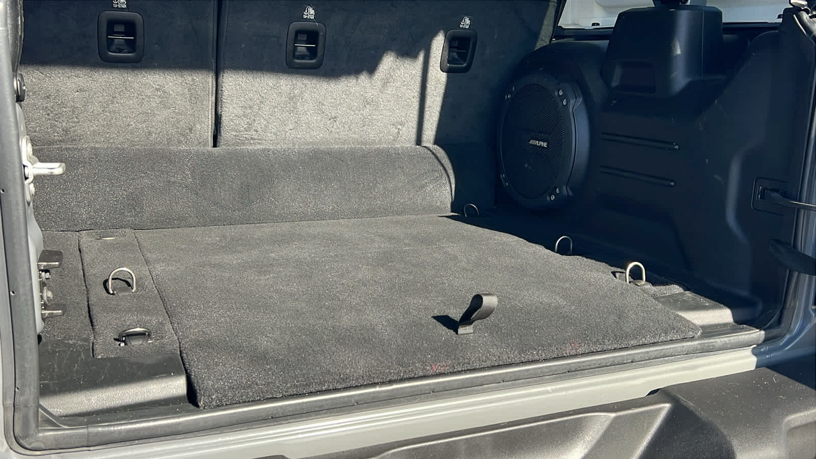 Thumbnail: 2021 Jeep Wrangler - 27