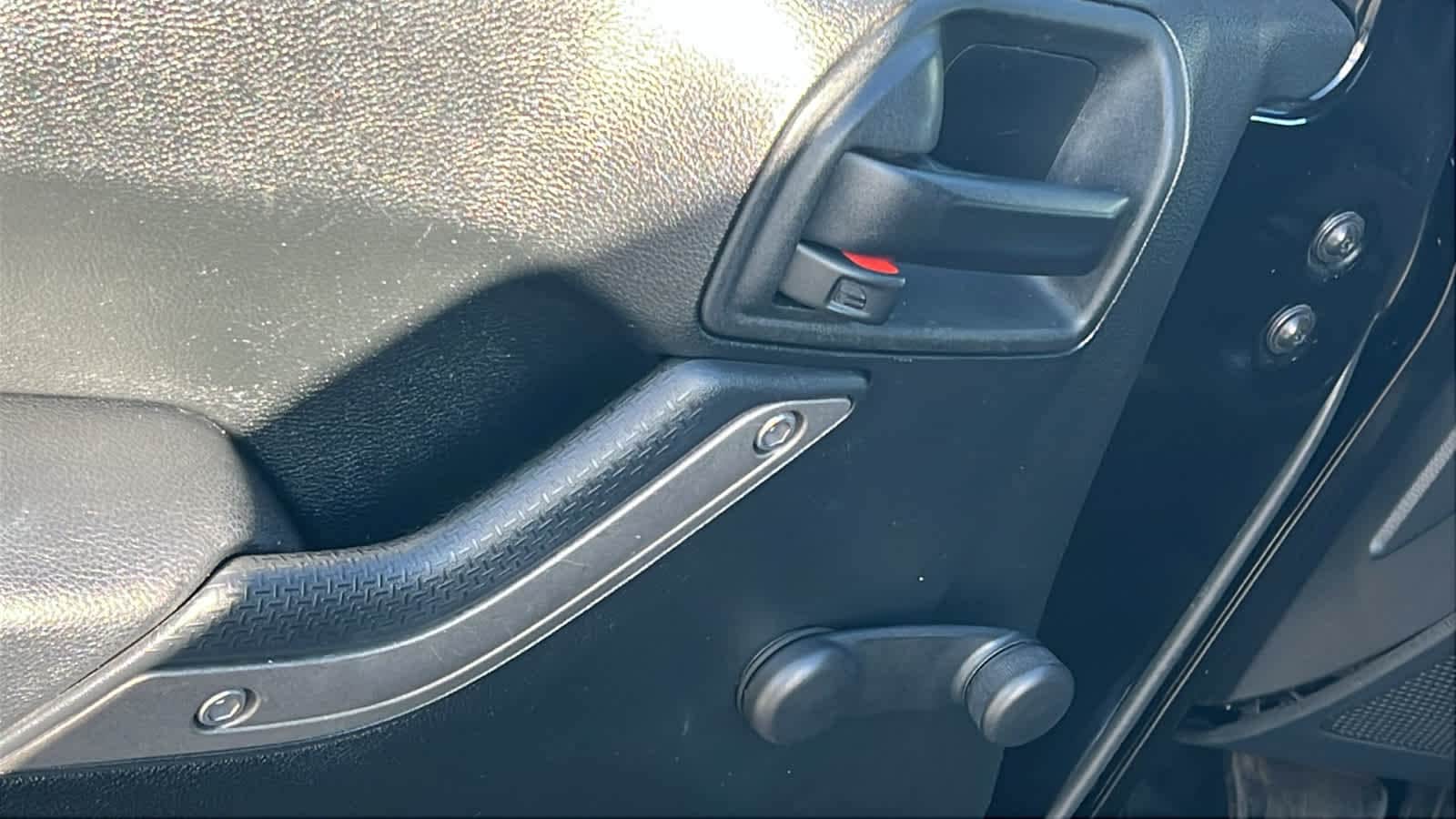 Thumbnail: 2018 Jeep Wrangler - 21