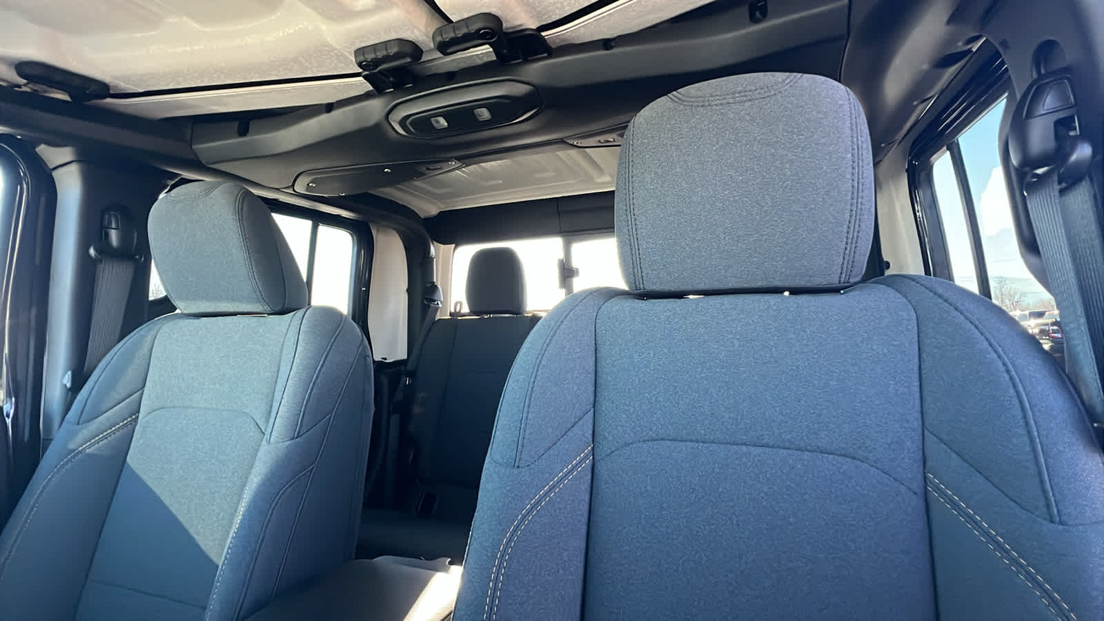 Thumbnail: 2026 Jeep Gladiator - 11