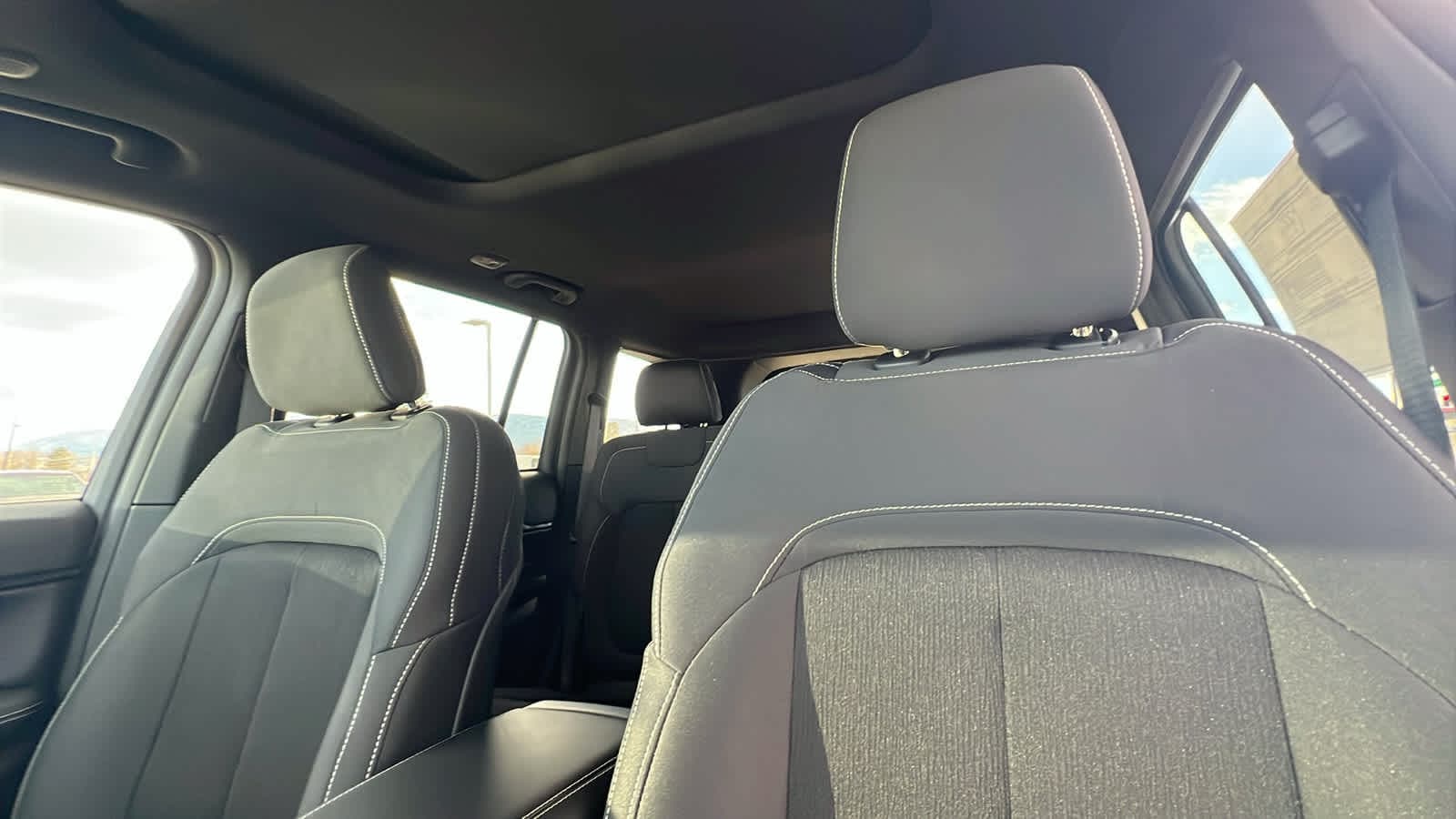 Thumbnail: 2026 Jeep Grand Cherokee - 11