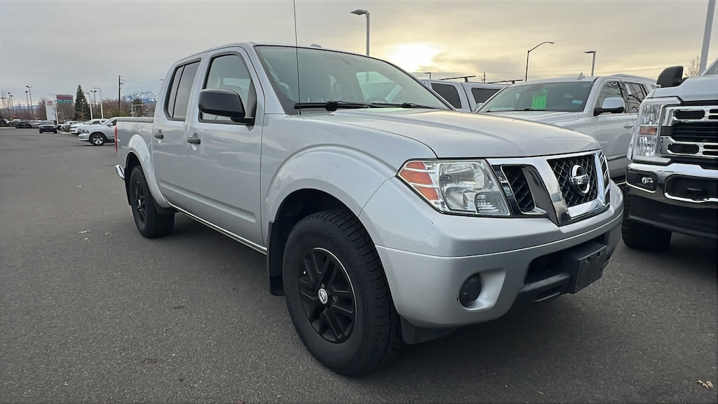 Used 2018 Nissan Frontier SV V6 Truck Crew Cab