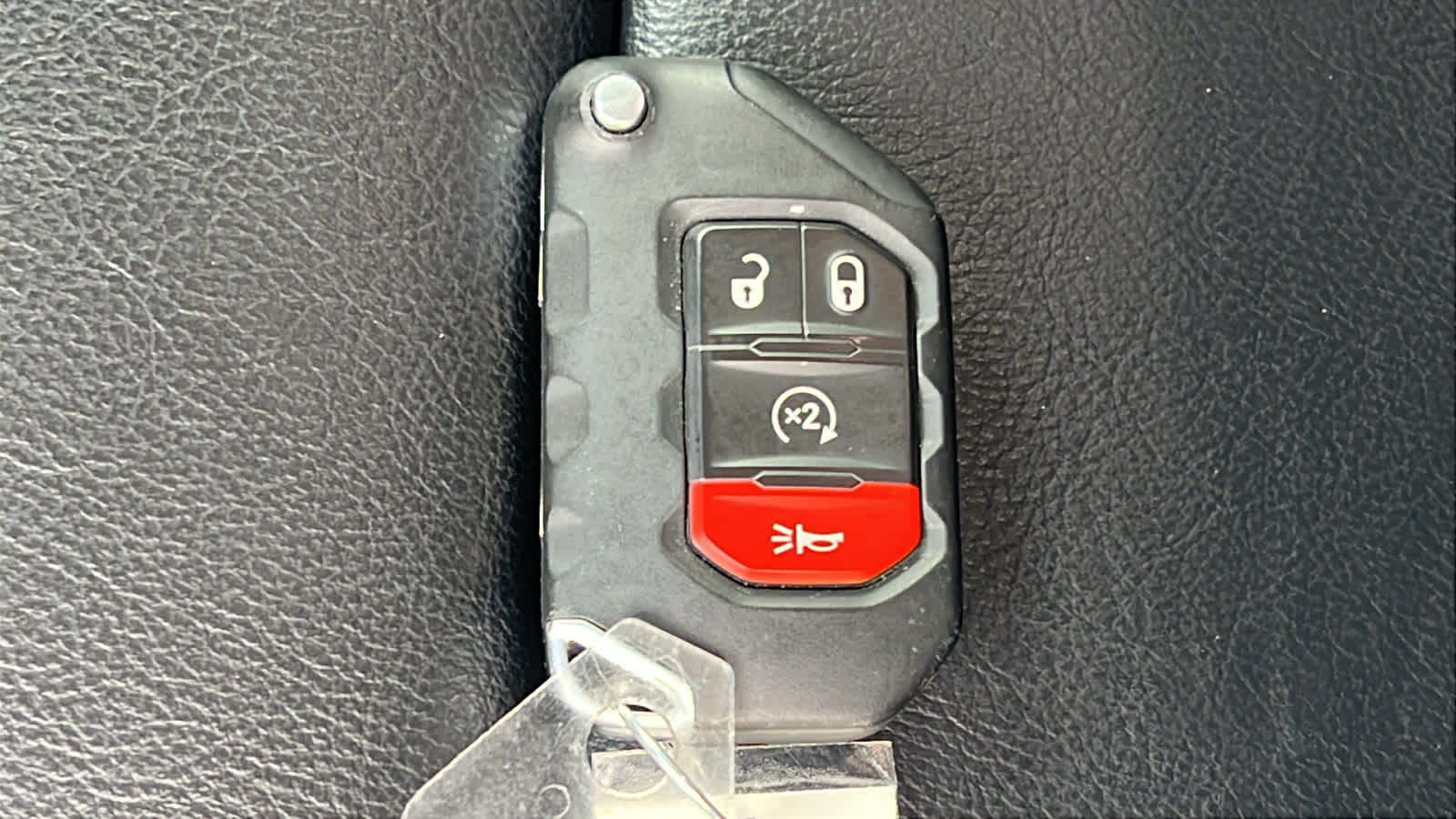 Thumbnail: 2024 Jeep Wrangler - 29