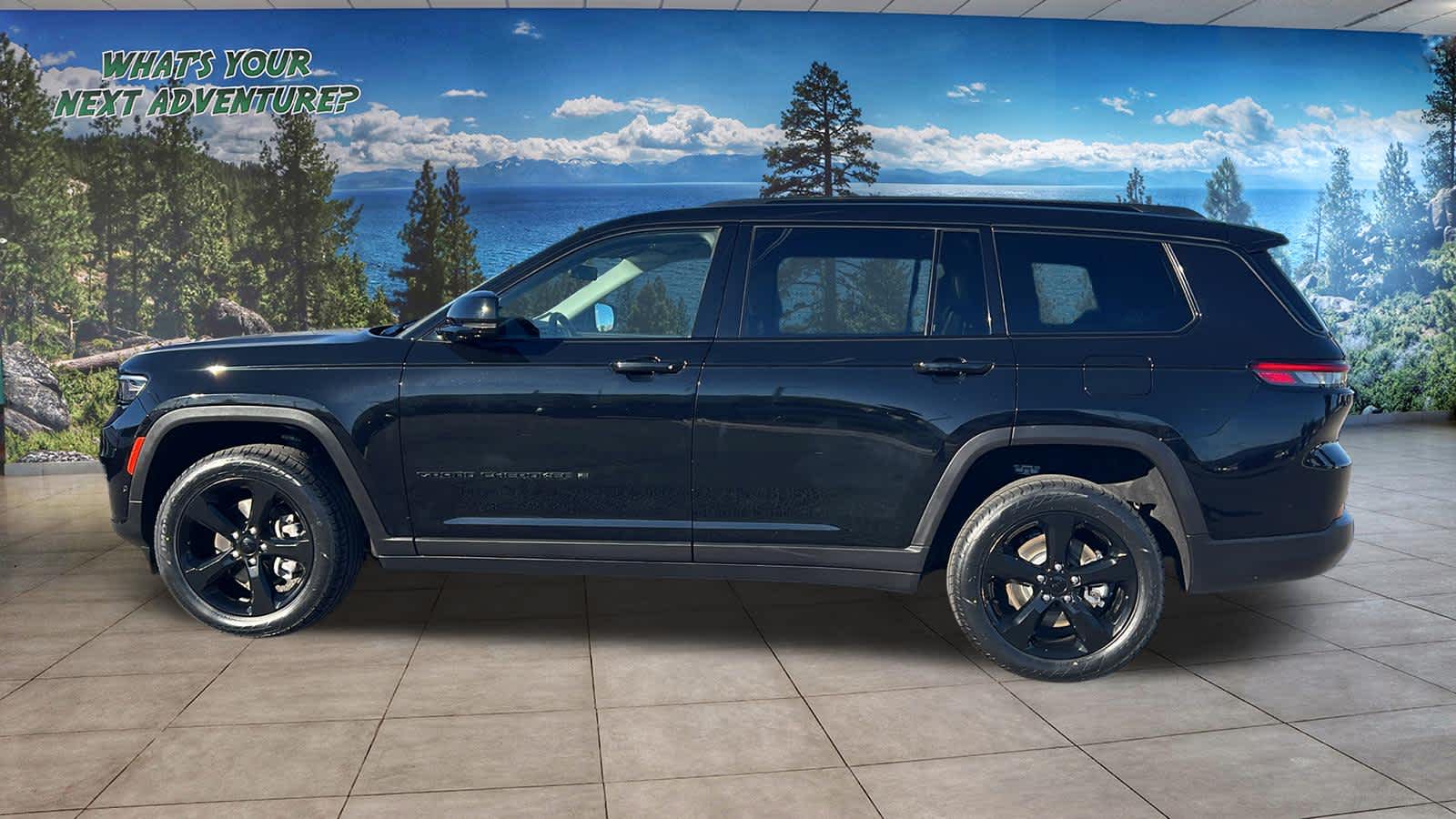 Thumbnail: 2023 Jeep Grand Cherokee - 8