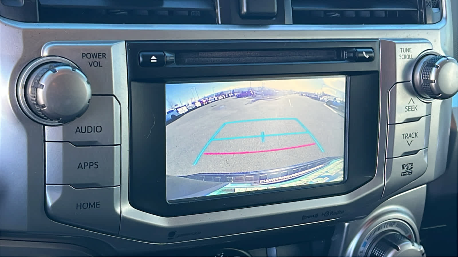 Thumbnail: 2018 Toyota 4Runner - 16