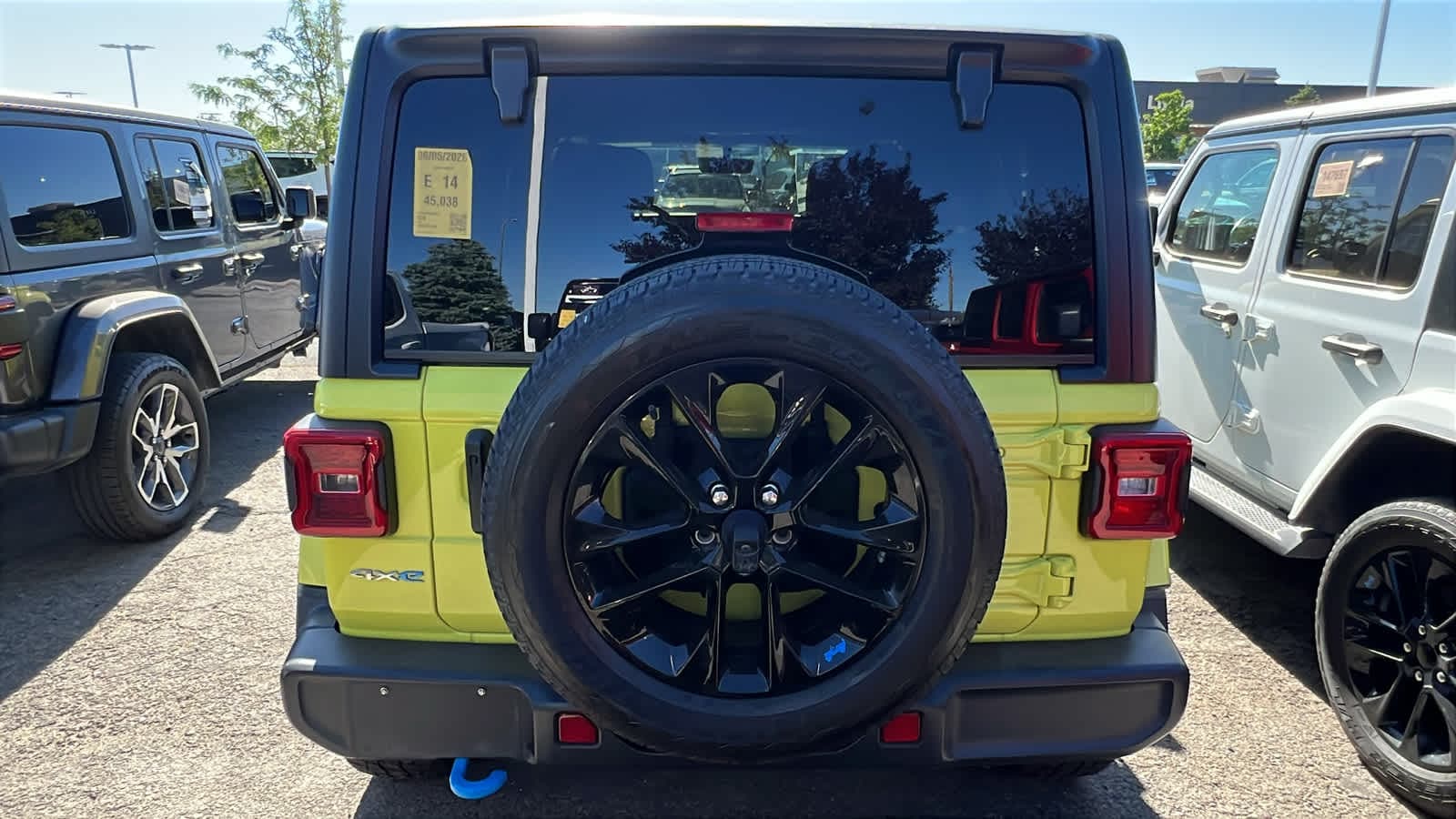 Thumbnail: 2023 Jeep Wrangler - 9