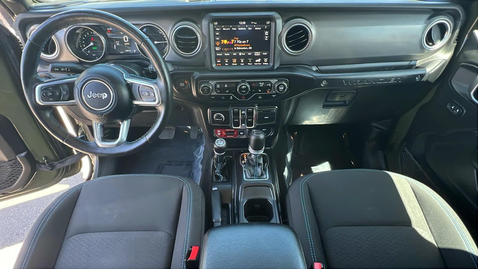 Thumbnail: 2023 Jeep Wrangler - 26