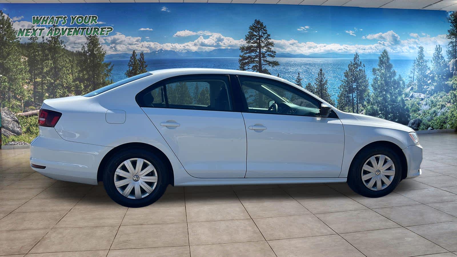 Thumbnail: 2016 Volkswagen Jetta - 4