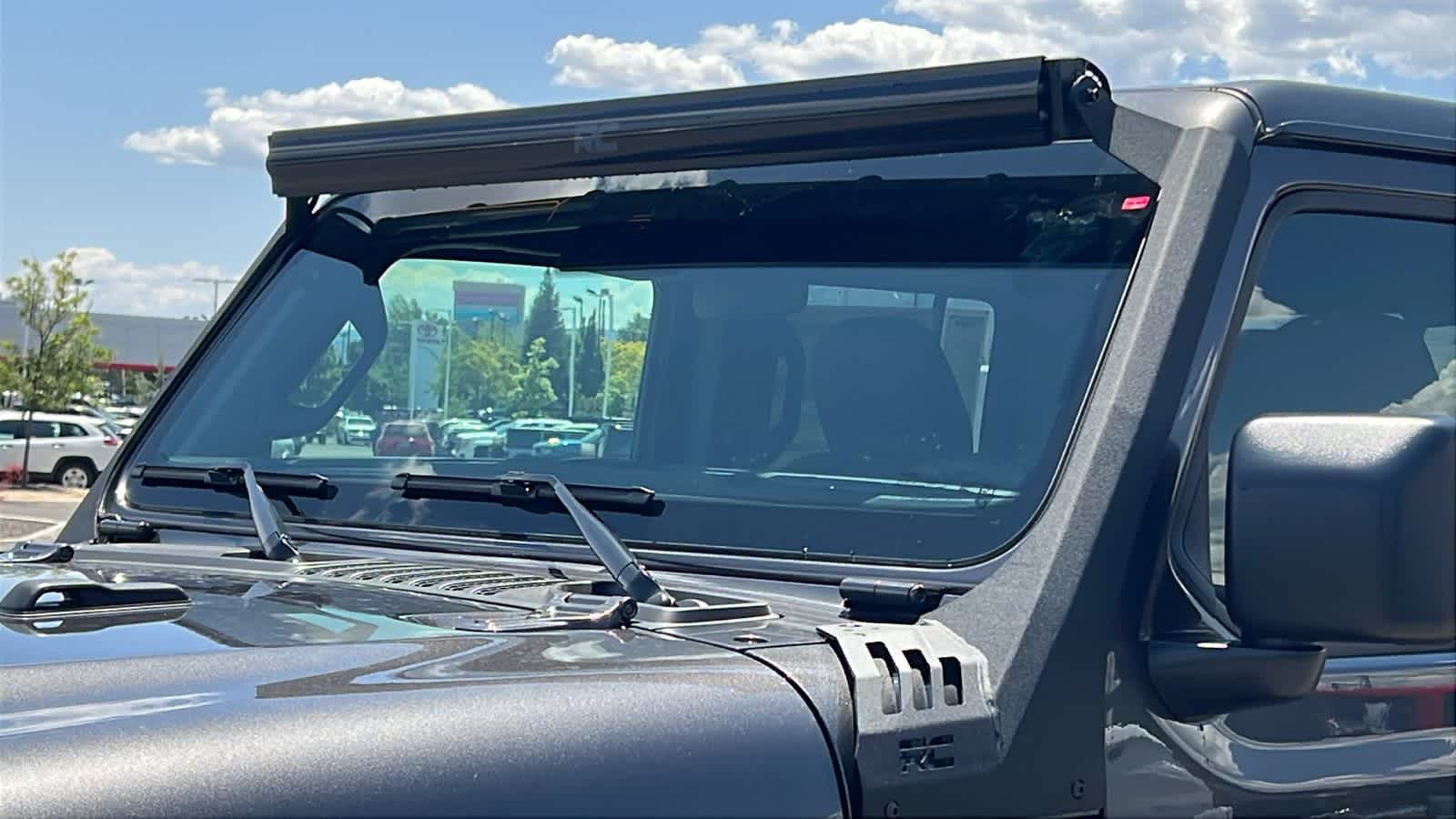 Thumbnail: 2025 Jeep Gladiator - 31