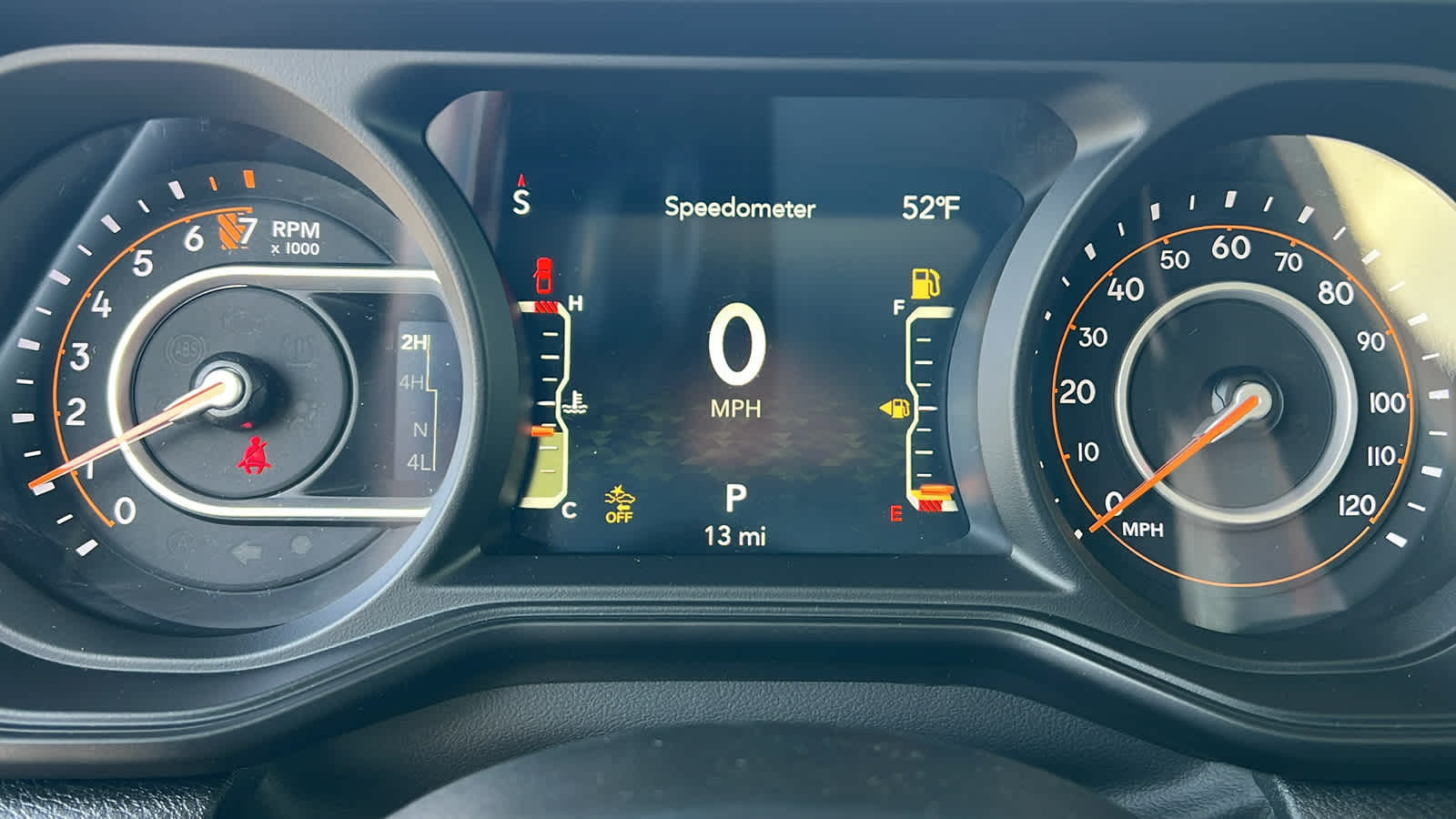 Thumbnail: 2026 Jeep Gladiator - 21