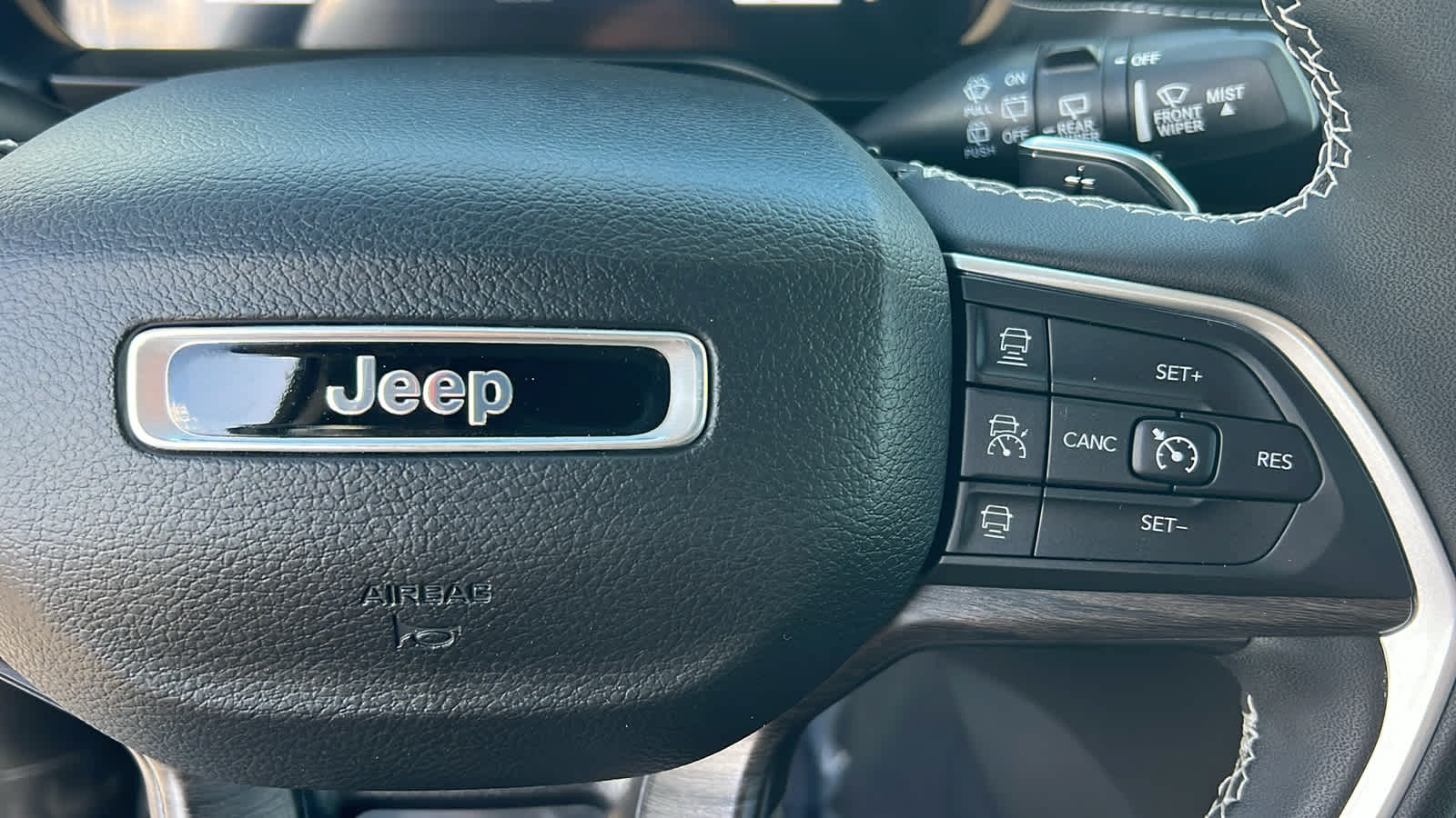 2023 Jeep Grand Cherokee Limited Edition 20