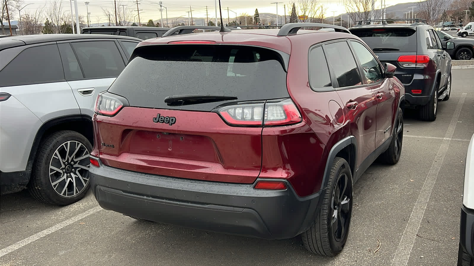 Thumbnail: 2021 Jeep Cherokee - 6