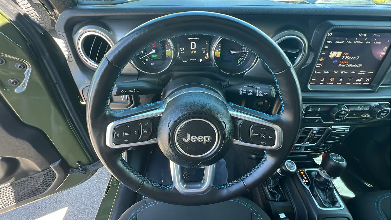 Thumbnail: 2023 Jeep Wrangler - 18
