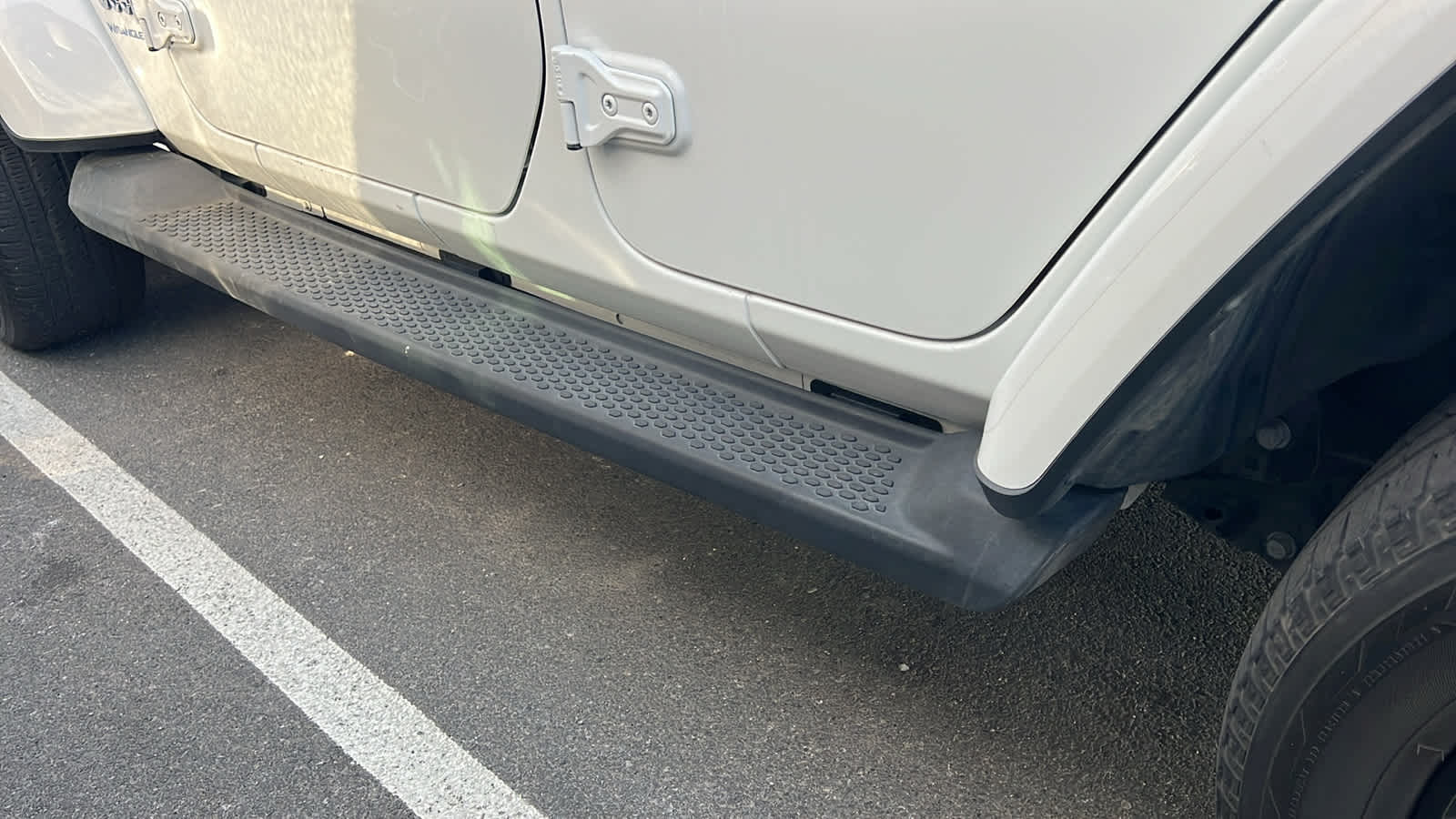 Thumbnail: 2023 Jeep Wrangler - 10