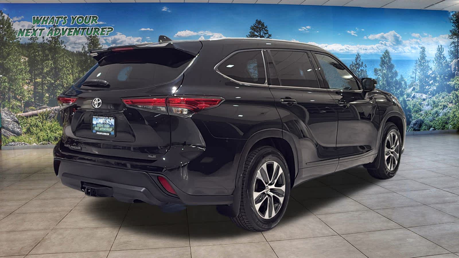 Thumbnail: 2021 Toyota Highlander - 5