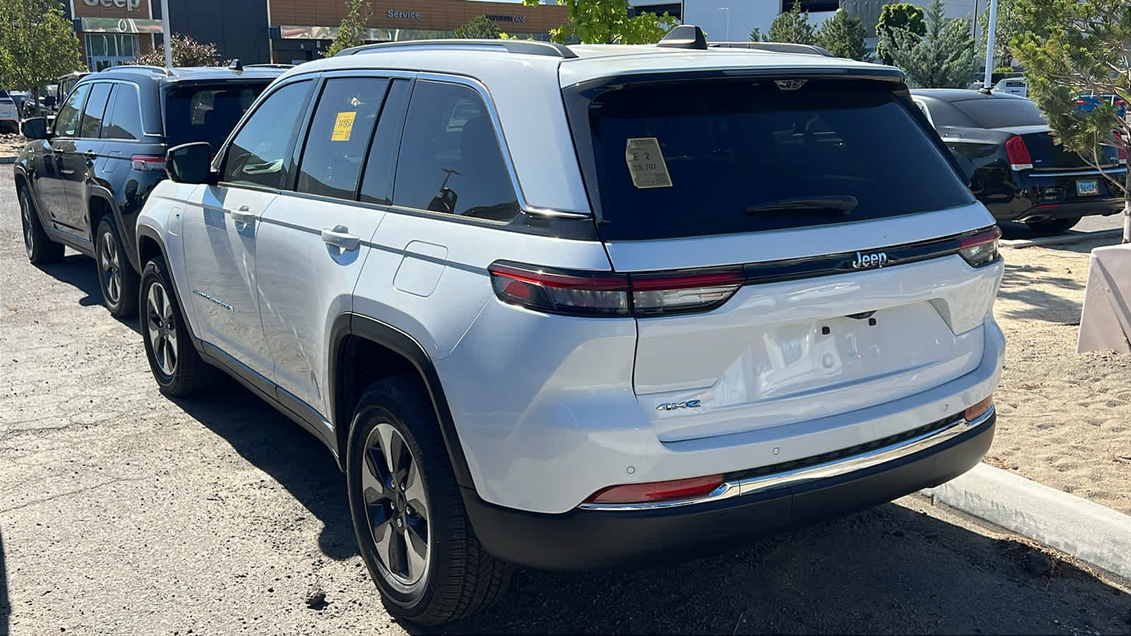 Thumbnail: 2023 Jeep Grand Cherokee - 6