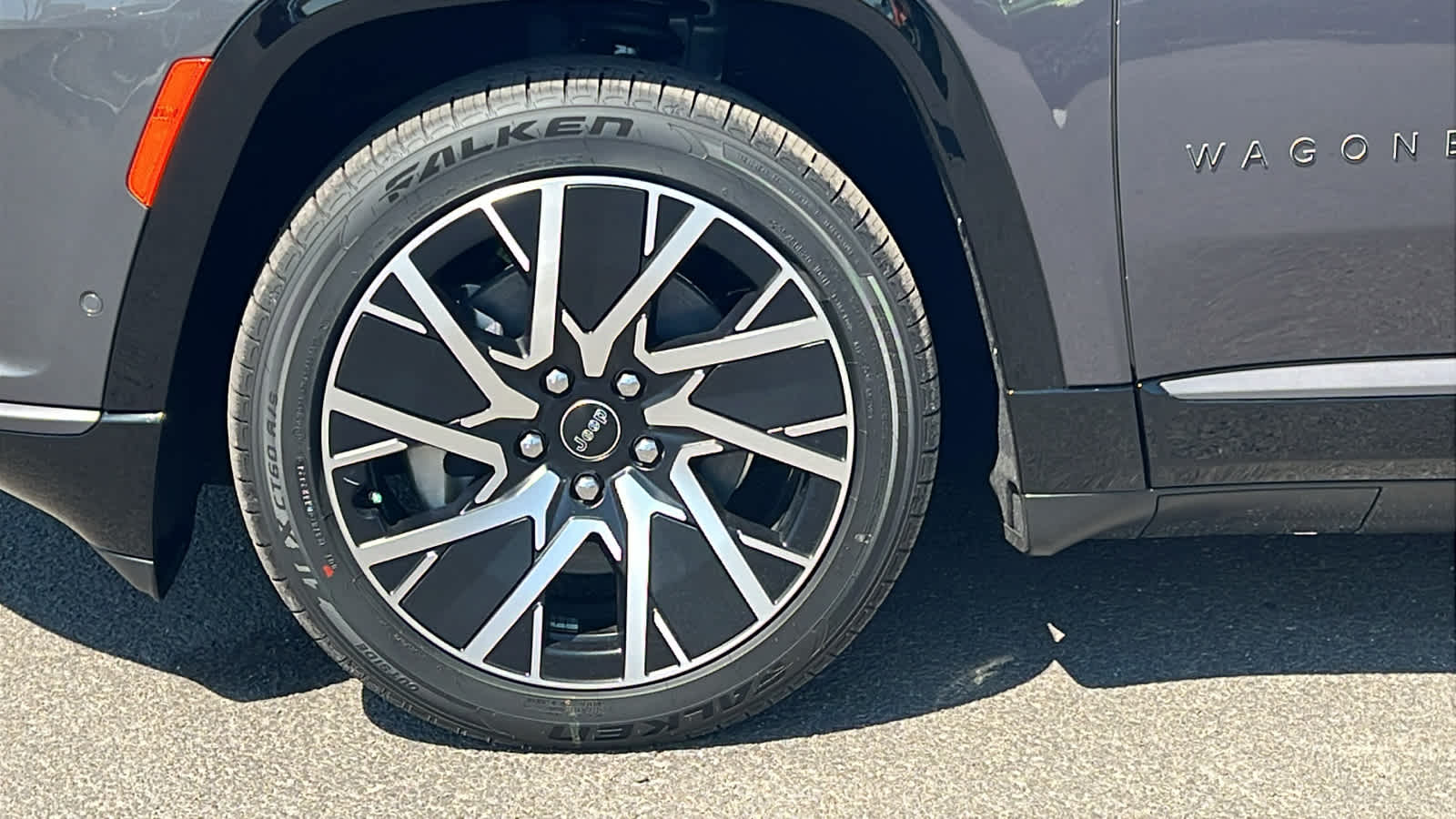 Thumbnail: 2025 Jeep Wagoneer S - 9