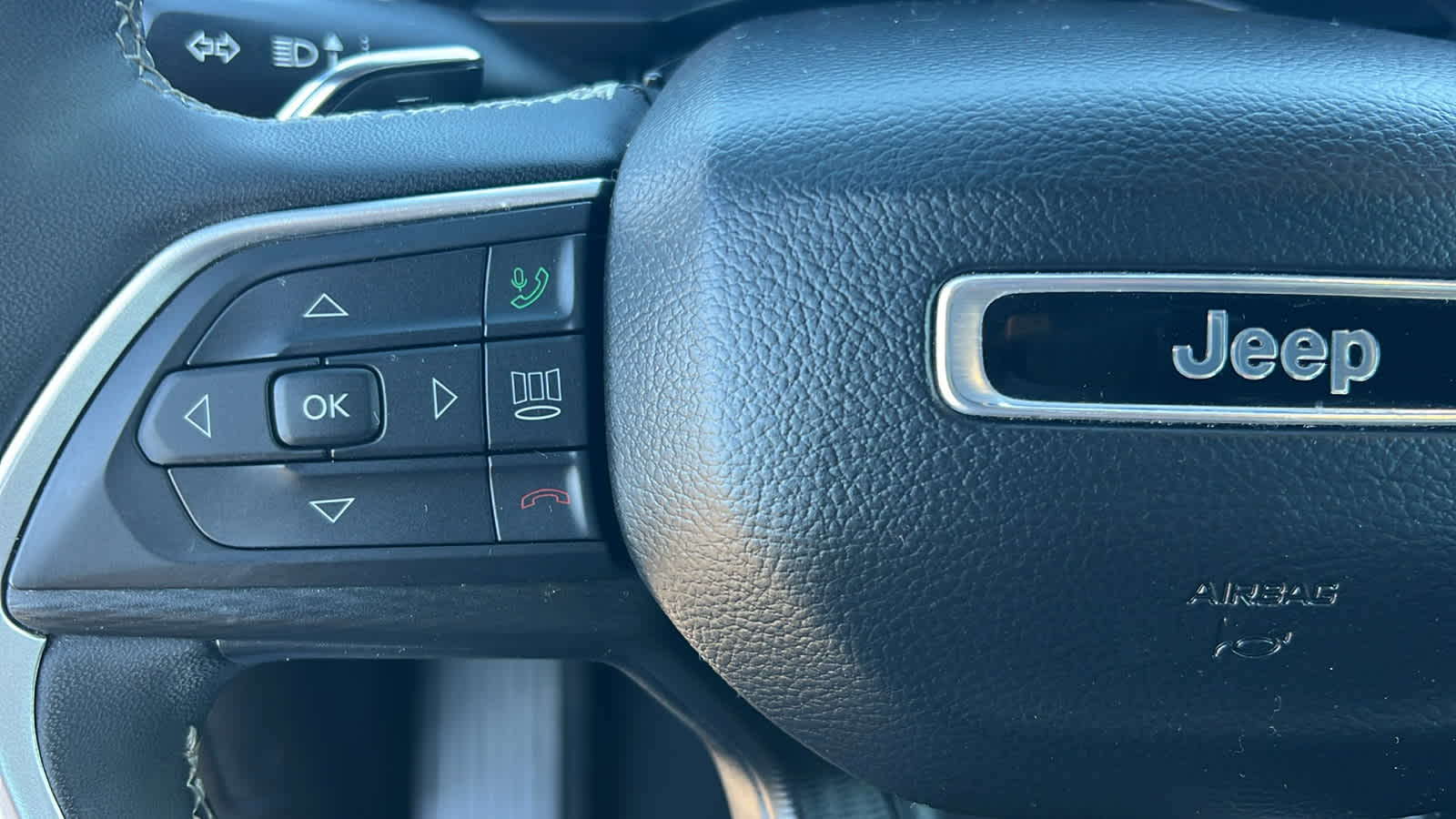 Thumbnail: 2024 Jeep Grand Cherokee - 19