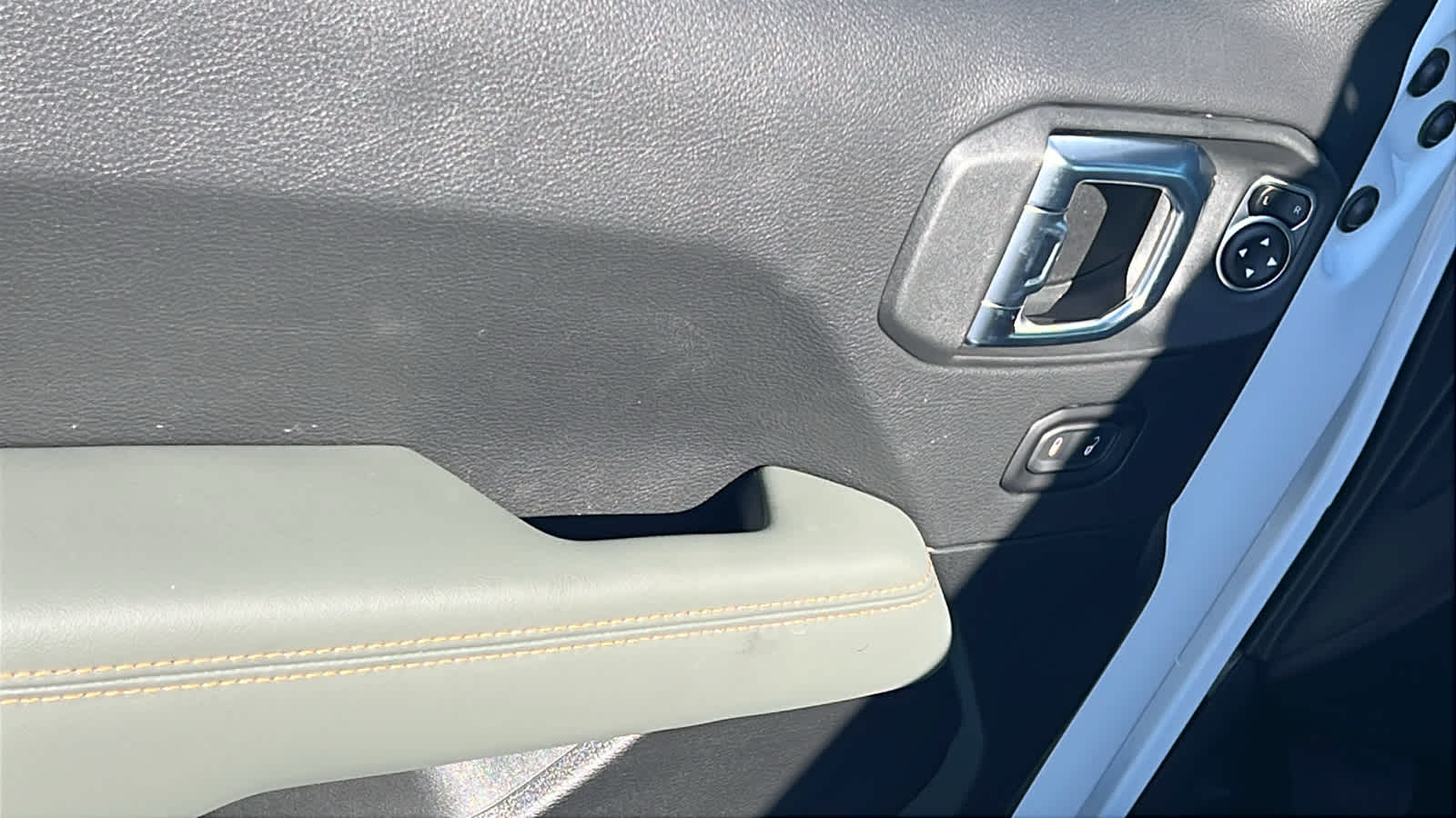 Thumbnail: 2025 Jeep Gladiator - 22