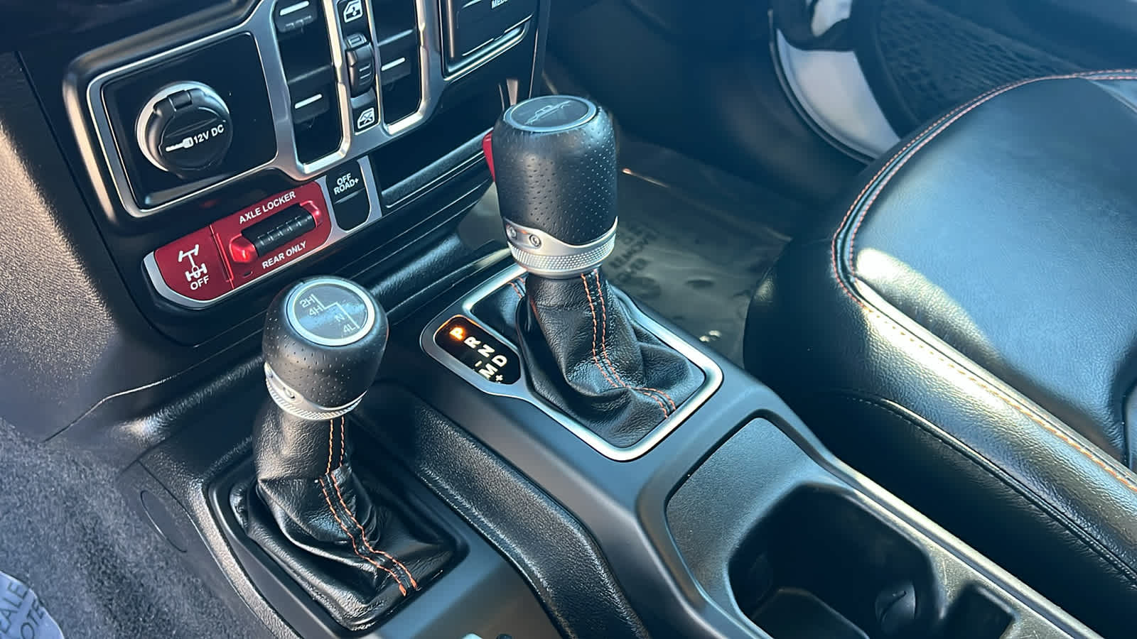 Thumbnail: 2022 Jeep Gladiator - 13