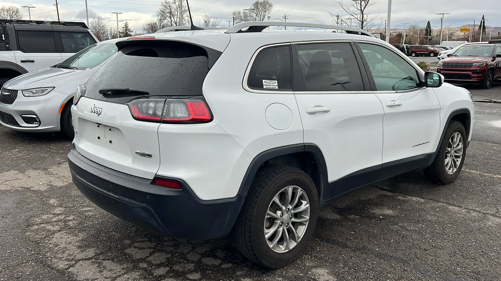 Thumbnail: 2020 Jeep Cherokee - 8