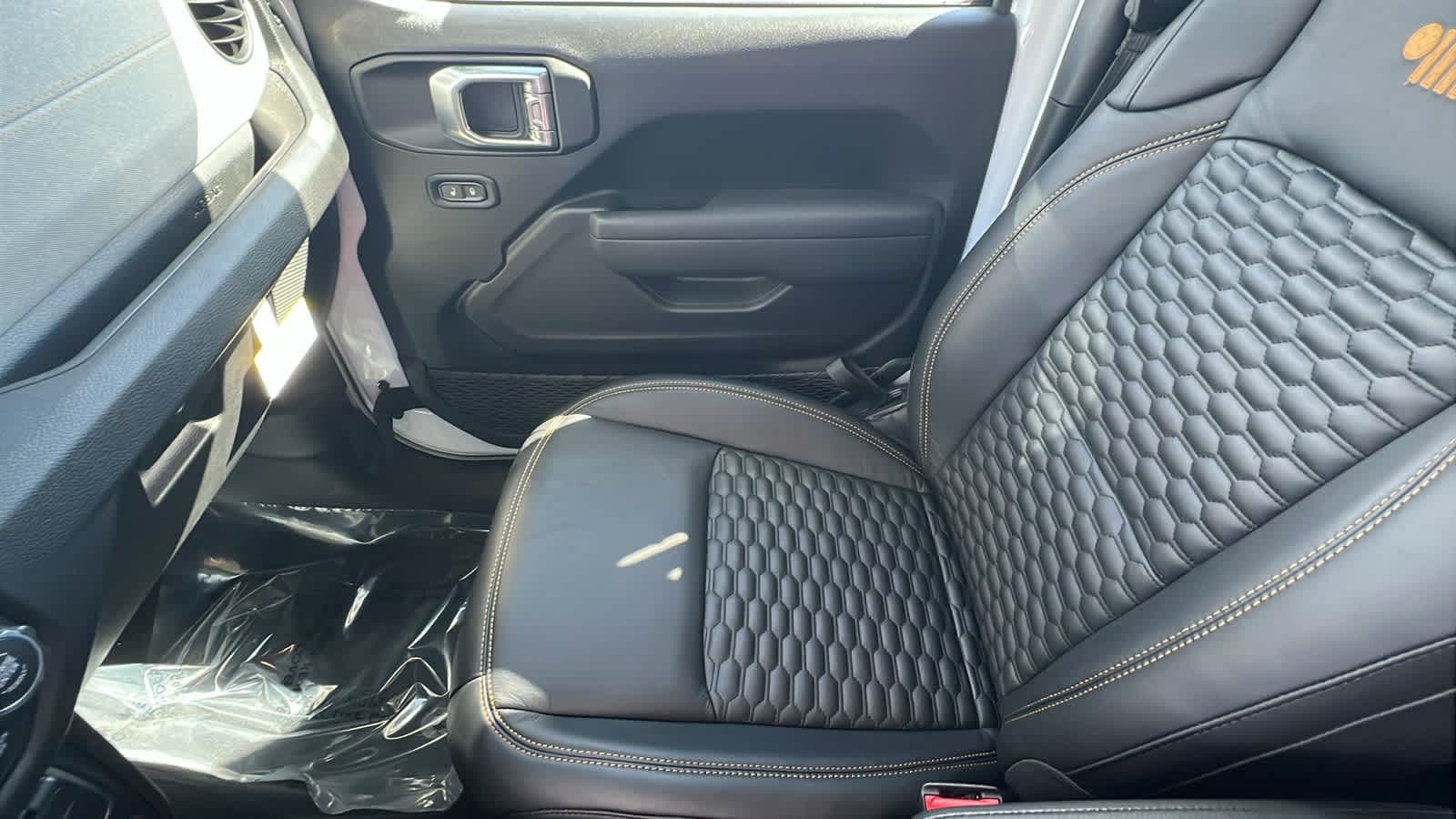 Thumbnail: 2026 Jeep Gladiator - 12