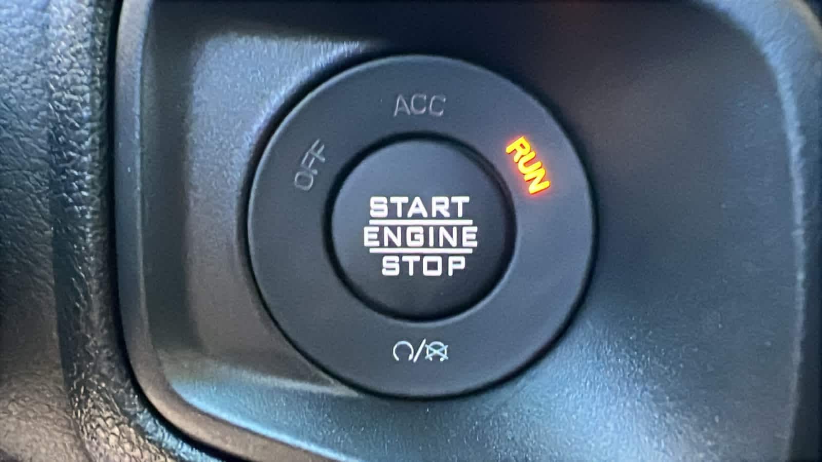 Thumbnail: 2026 Jeep Gladiator - 17