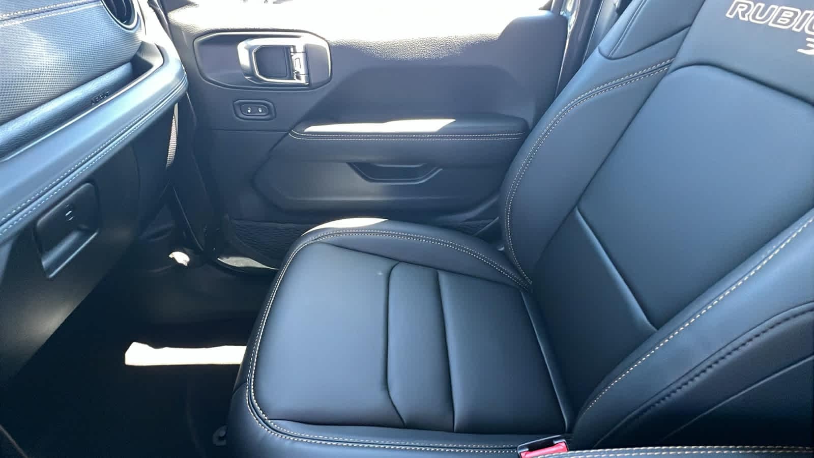 Thumbnail: 2025 Jeep Wrangler - 12