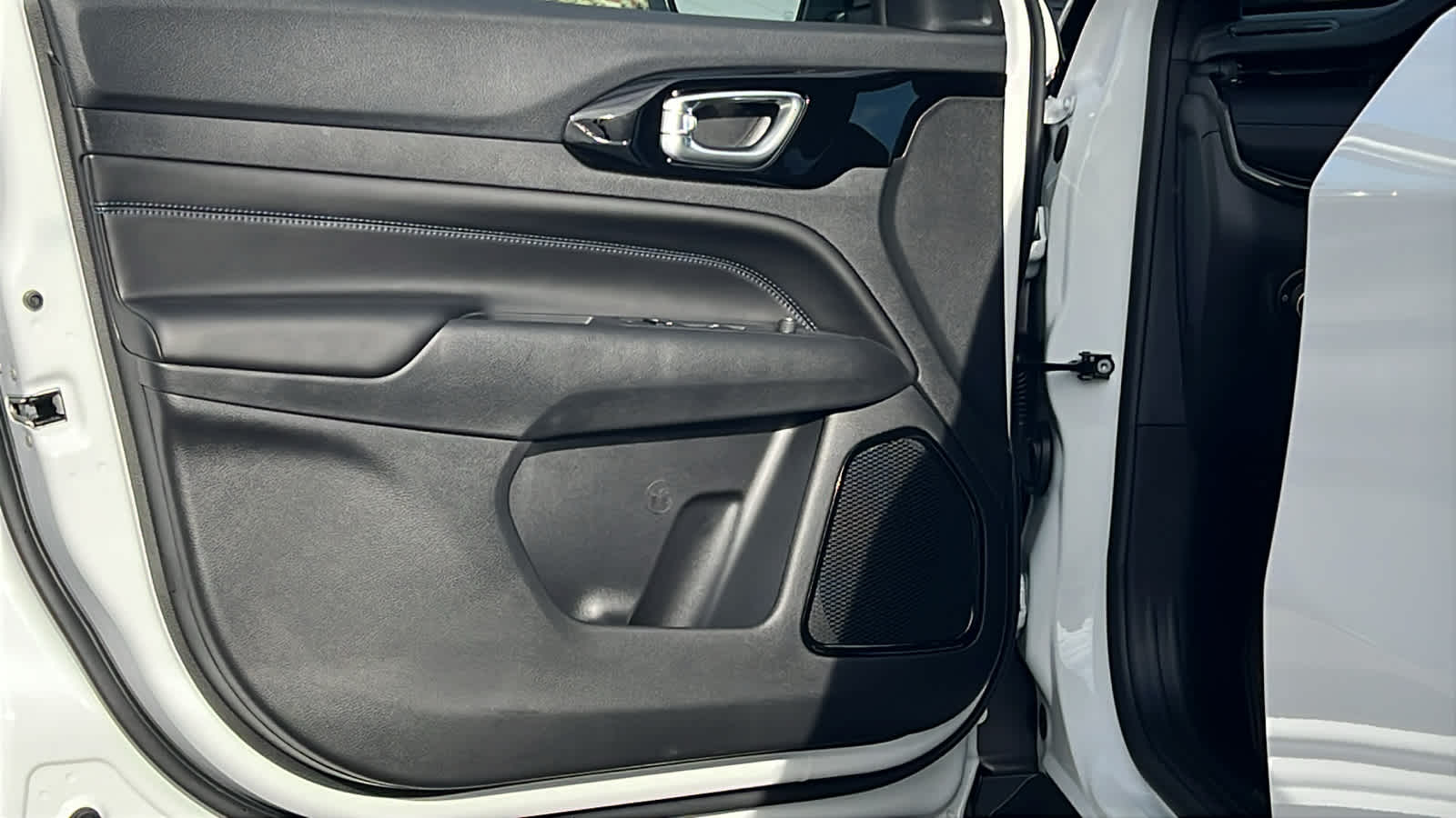 Thumbnail: 2026 Jeep Compass - 23